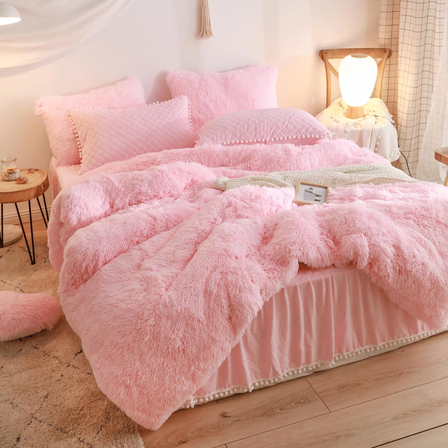 Luxurious Faux Fur Duvet Cover Set – Ultra-Soft, Fluffy Bedding in Pink or Black (Queen Size)