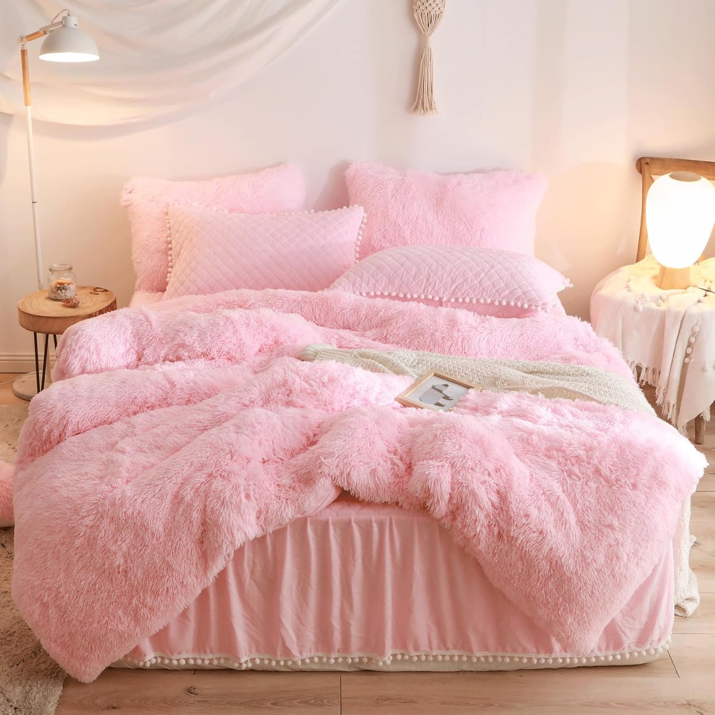 Luxurious Faux Fur Duvet Cover Set – Ultra-Soft, Fluffy Bedding in Pink or Black (Queen Size)